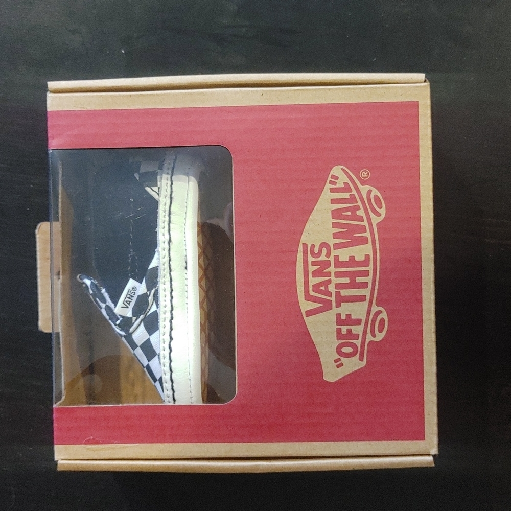 Baby vans, boxed, size 2